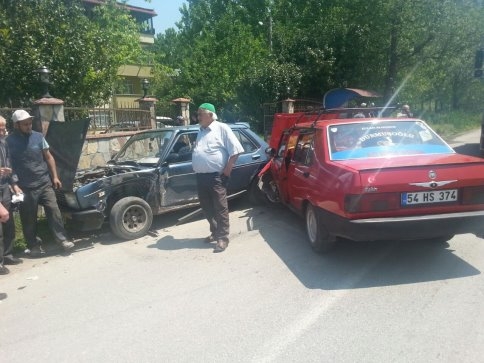 Pazarköy Yolunda Trafik Kazası