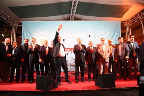 Gençlik Akyazı’da Buluştu