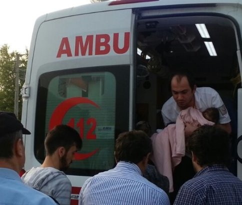 Cemiyete Gidiyorlardı Kaza Yaptılar 