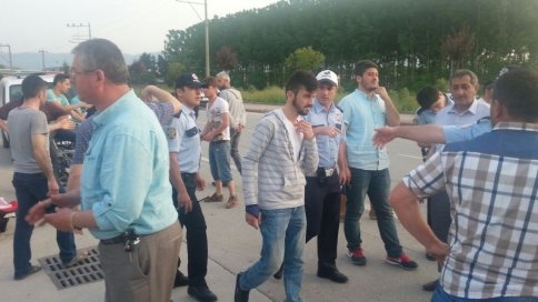 Cemiyete Gidiyorlardı Kaza Yaptılar 