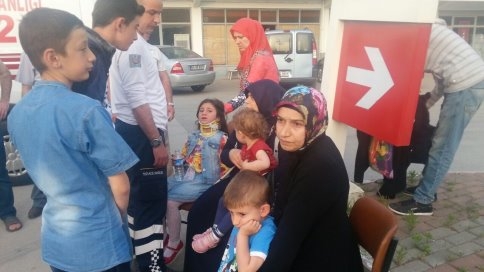 Cemiyete Gidiyorlardı Kaza Yaptılar 