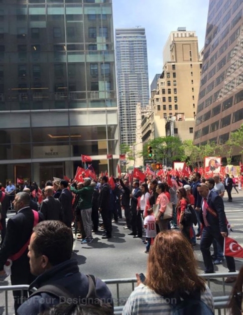 Fevzi Sezgin New York’ta Türk Yürüyüşünde