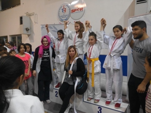 Akyazı Belediyesi Judo Takımından Büyük Başarı
