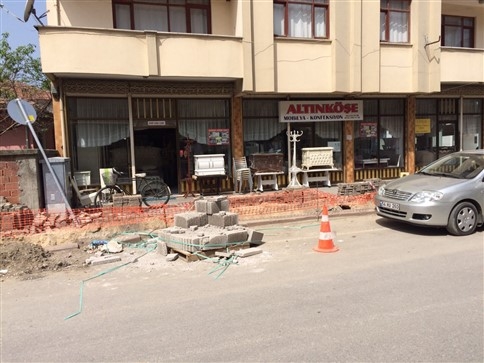 Akyazı'da Elektrik Şebekesi Yeraltına Alınıyor