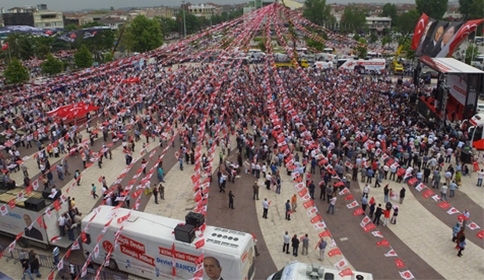 Bahçeli Sakarya’da partililere seslendi