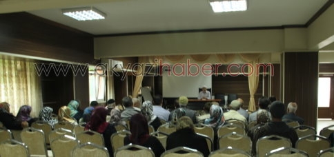 Akyazı Müftülüğünün Düzenlediği 2015 Hac Seminerleri Başladı