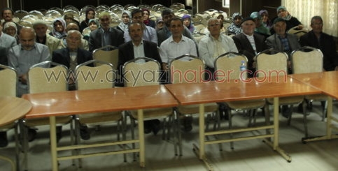 Akyazı Müftülüğünün Düzenlediği 2015 Hac Seminerleri Başladı