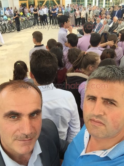 Paris İlköğretim Okuluna 13 Bisiklet