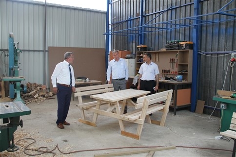 Park ve Bahçelerindeki İhtiyaçları Kendi Bünyesinde Üretiyor