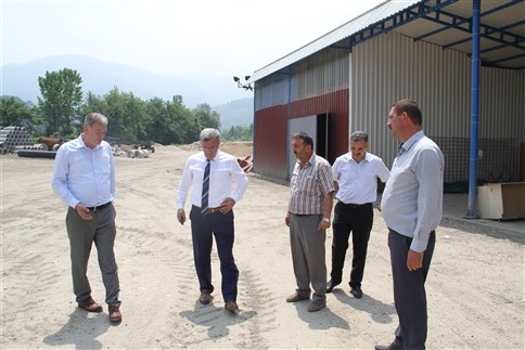 Park ve Bahçelerindeki İhtiyaçları Kendi Bünyesinde Üretiyor