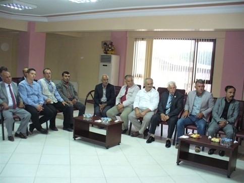 Ak Parti Milletvekili Adayı İsen Akyazı’da Ziraat Odası İle Ticaret Borsasını Ziyaret Etti