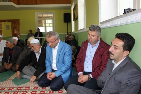 Başpehlivan Ve Güreş Ağası Mezarları Başında Anıldı