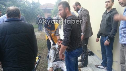 Kaza Yapan Otomobil Alev Topuna Döndü