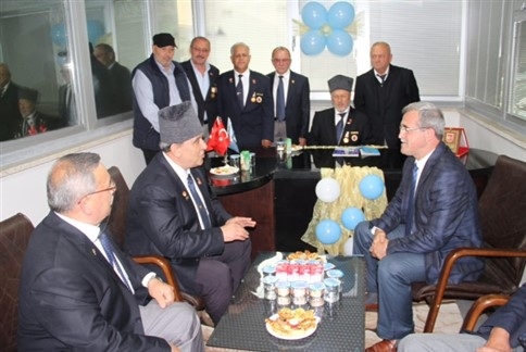 Geçmişine Sahip Çıkmayan, İleriyi Göremez…