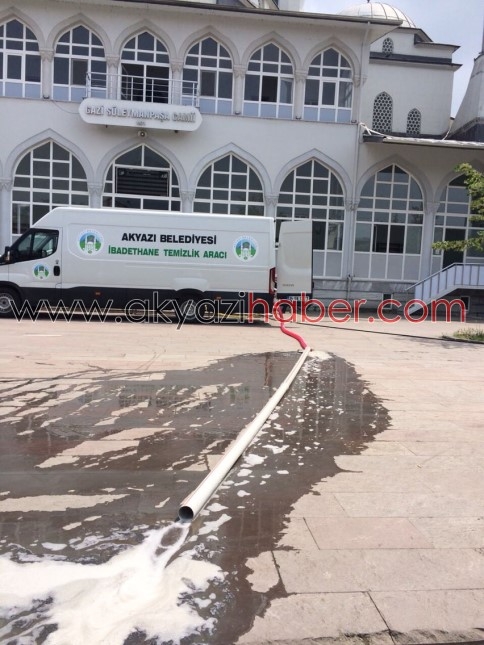 Ramazan Öncesi Camiler Belediye Tarafından Temizleniyor