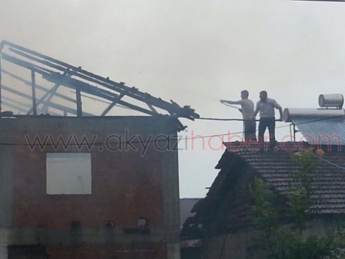 Topağaç Mahesinde Yangın