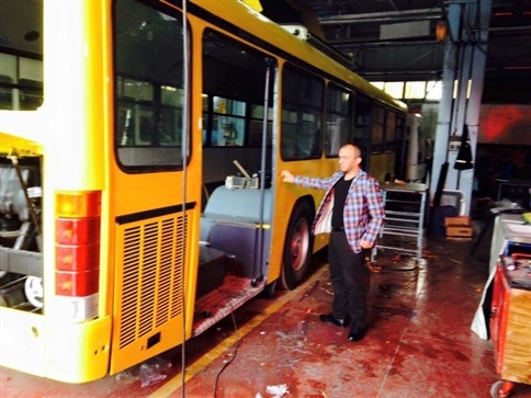 İETT'den Akyazı'ya otobüs hediye edildi.