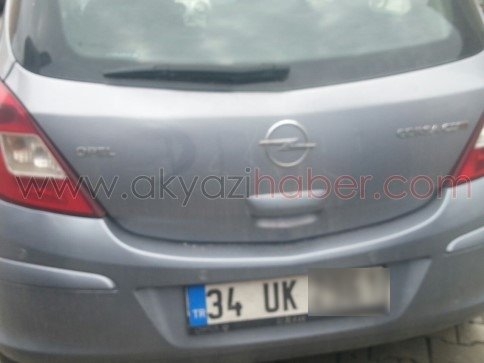 Cami Bahçesinde Bulunan Özel Araca pkk lı Yazdılar