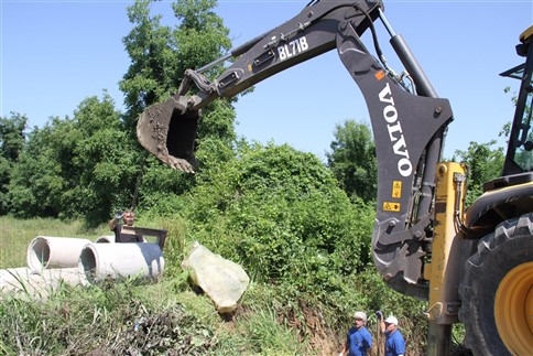 Akyazı Belediyesi Alt Yapı Çalışmaları Hızla Devam Ediyor