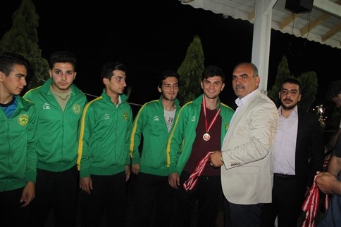 Akyazı Akın Spor Şampiyonluğunu Kutladı 