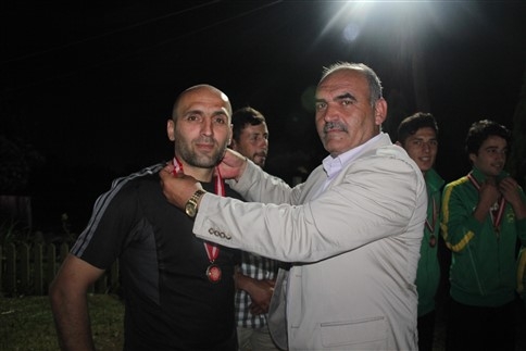 Akyazı Akın Spor Şampiyonluğunu Kutladı 