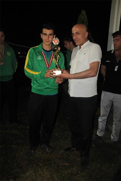 Akyazı Akın Spor Şampiyonluğunu Kutladı 