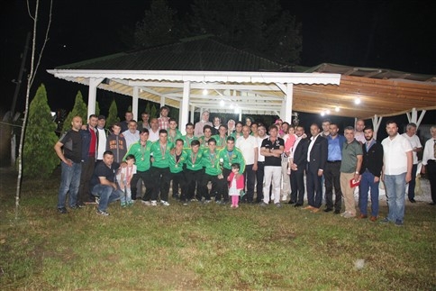 Akyazı Akın Spor Şampiyonluğunu Kutladı 