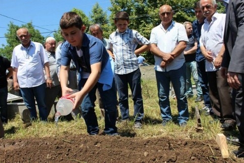 Mert Açıker Babalar Gününde Babasız Kaldı