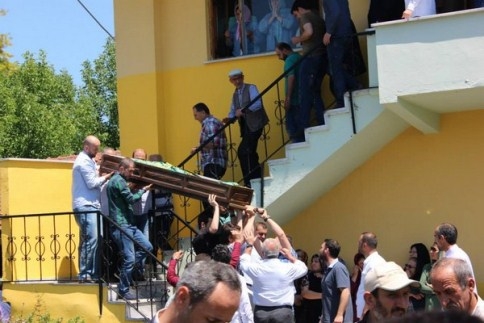 Mert Açıker Babalar Gününde Babasız Kaldı