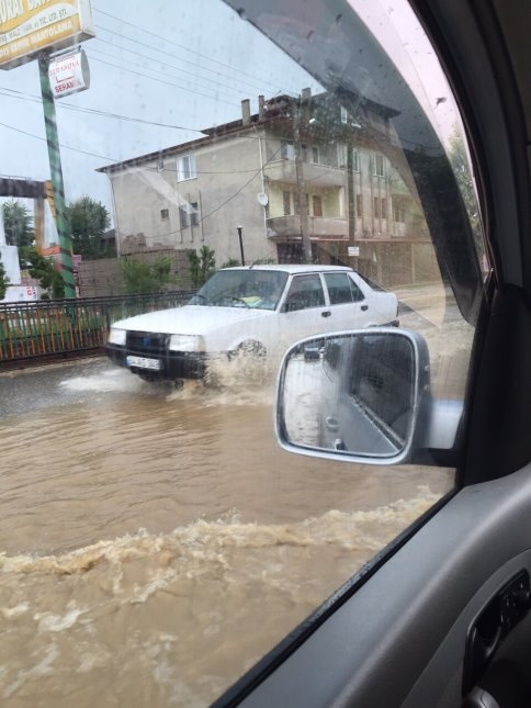 Akyazı Su Altında Kaldı