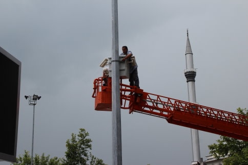 Akyazı’ya Mobese Kameraları Takılmaya Başlandı