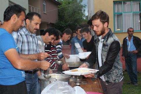 Durmuşlar Mahe Halkı İftarda Bir Araya Geldi