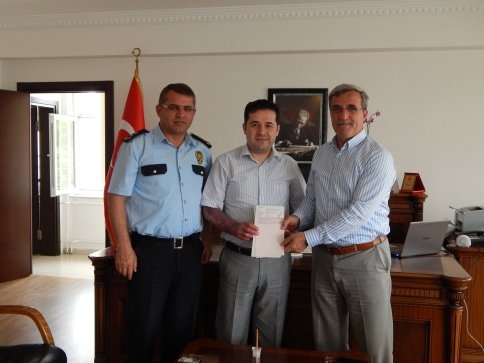 Mobese için toplanan paralar belediyeye teslim edildi