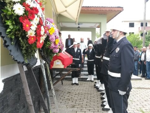 Emniyet Personeli Hastanede Vefat Etti