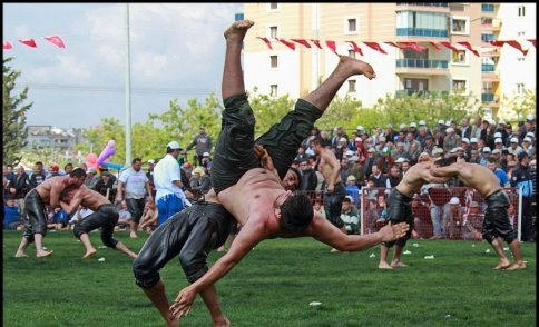 Akyazılı Güreşçiler KIRKPINAR'a Hazırlanıyor