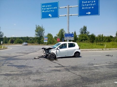 Gişelerde Kaza 2 Yaralı