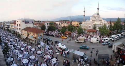 03 Temmuz’da Halk İftarımıza Davetlisiniz