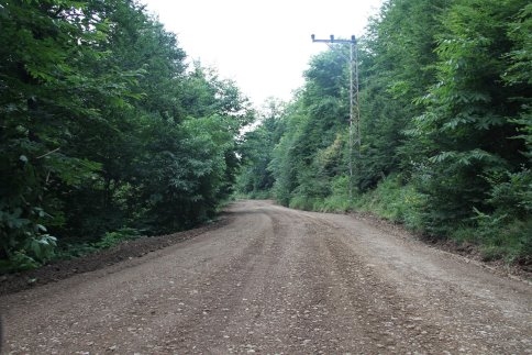 Akyazı’da Mahe Yolları Genişliyor Güzelleşiyor