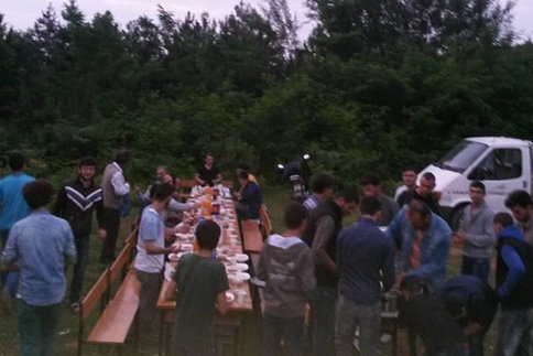 Gençler Biraraya Gelip İftar Yaptı