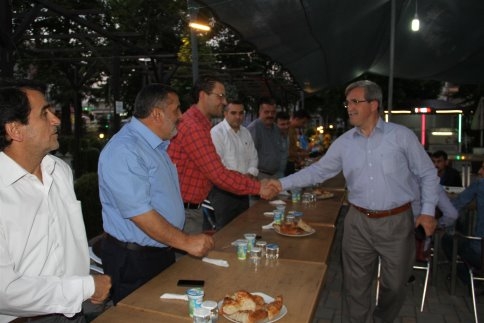 Başkan Akcan Çocuklarla İftarda Buluştu