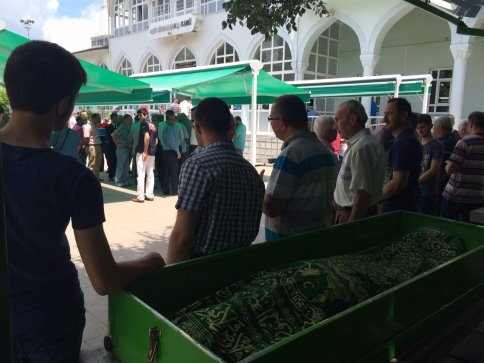 Merhum Nihat Özmert Defnedildi