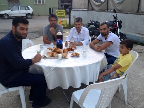 Akyazı SASKİ çalışanları İftarda Buluştu