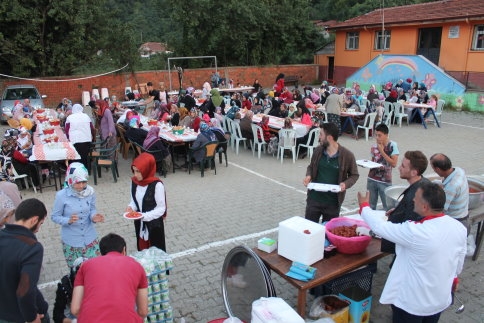 Mahe Halkı İftarda Bir Araya Geldi