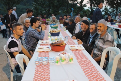 Mahe Halkı İftarda Bir Araya Geldi