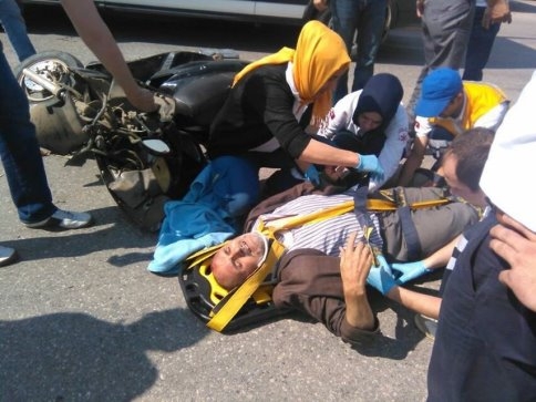 Bayan Sürücü Motosiklete Çarptı