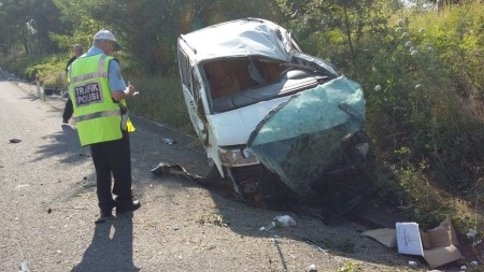 TEM'de feci kaza: 3 ölü 3 yaralı