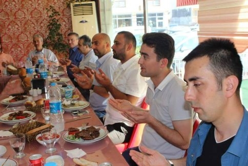 Karapürçekli Muhtarlardan Kaymakam İzci'ye Veda Yemeği