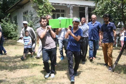 İdris Bayır Taşburun Mahesi’nde Defnedildi