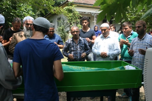İdris Bayır Taşburun Mahesi’nde Defnedildi