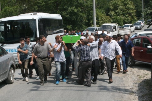 İdris Bayır Taşburun Mahesi’nde Defnedildi